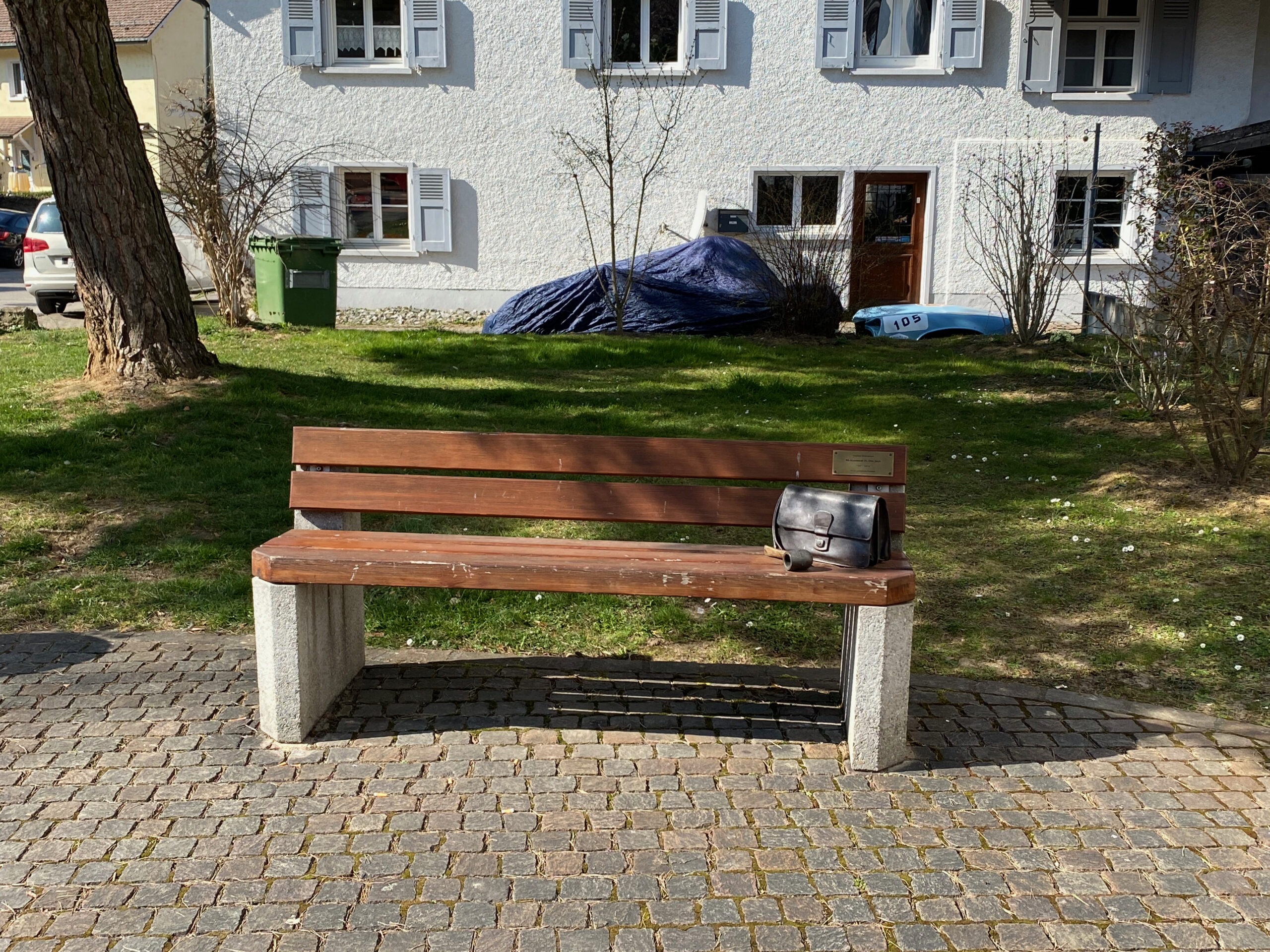 Dornach Otto Stich Platz Bank Sebastian Juengel