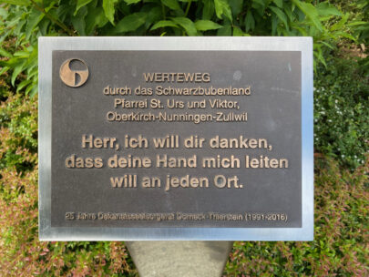 Werteweg Zullwil Kirche Oberdorf Tafel_Sebastian Juengel