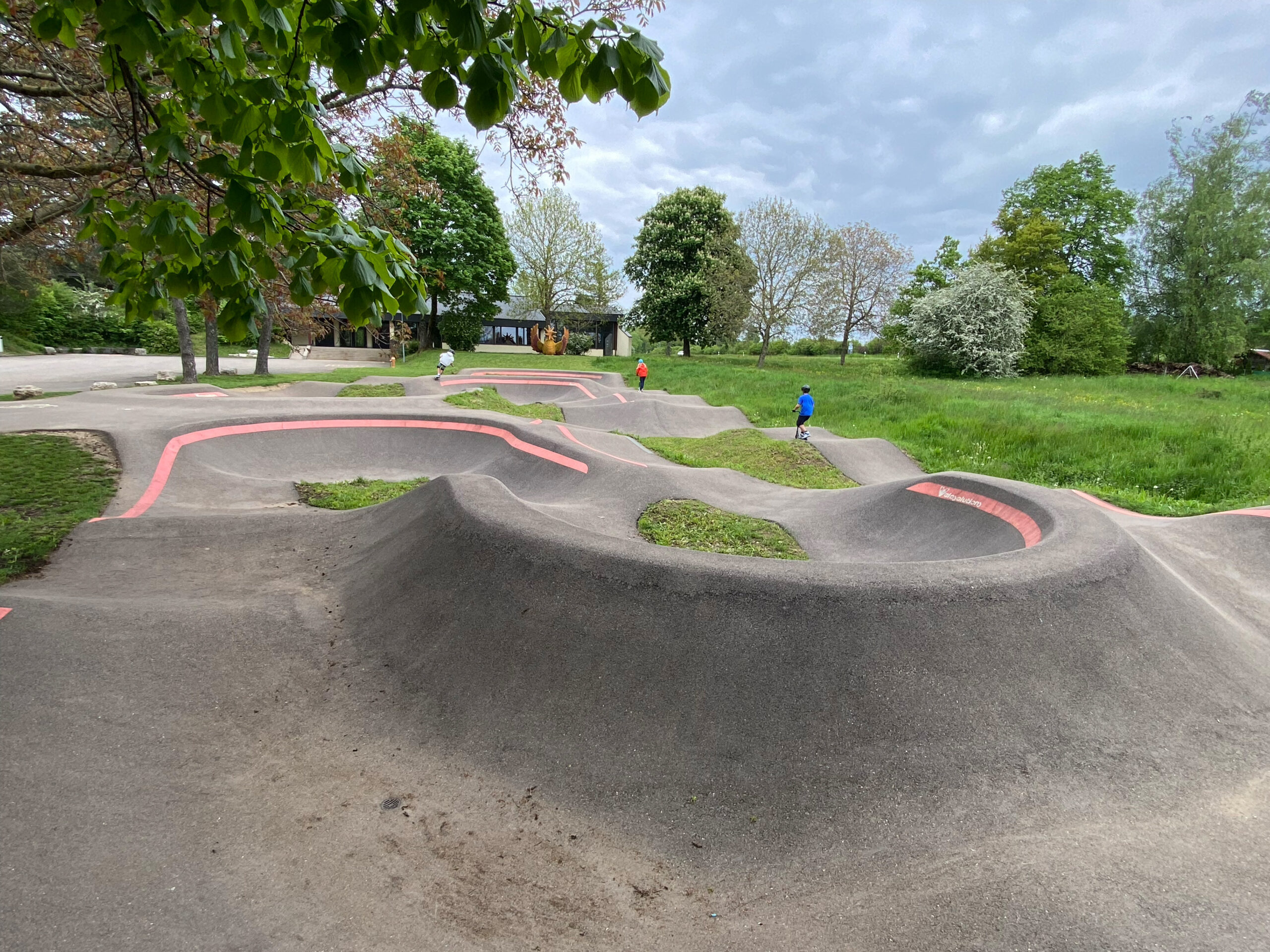 Gempen Pump Track Jugendarena Weitsicht_Sebastian Juengel 2