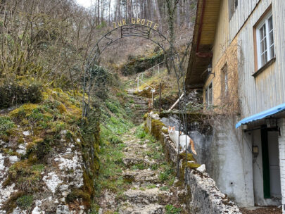 Kleinluetzel_Kreuzweg Zugang Eisentor_Sebastian Juengel