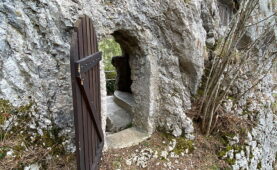 Aufsteigender Kreuzweg in Kleinlützel