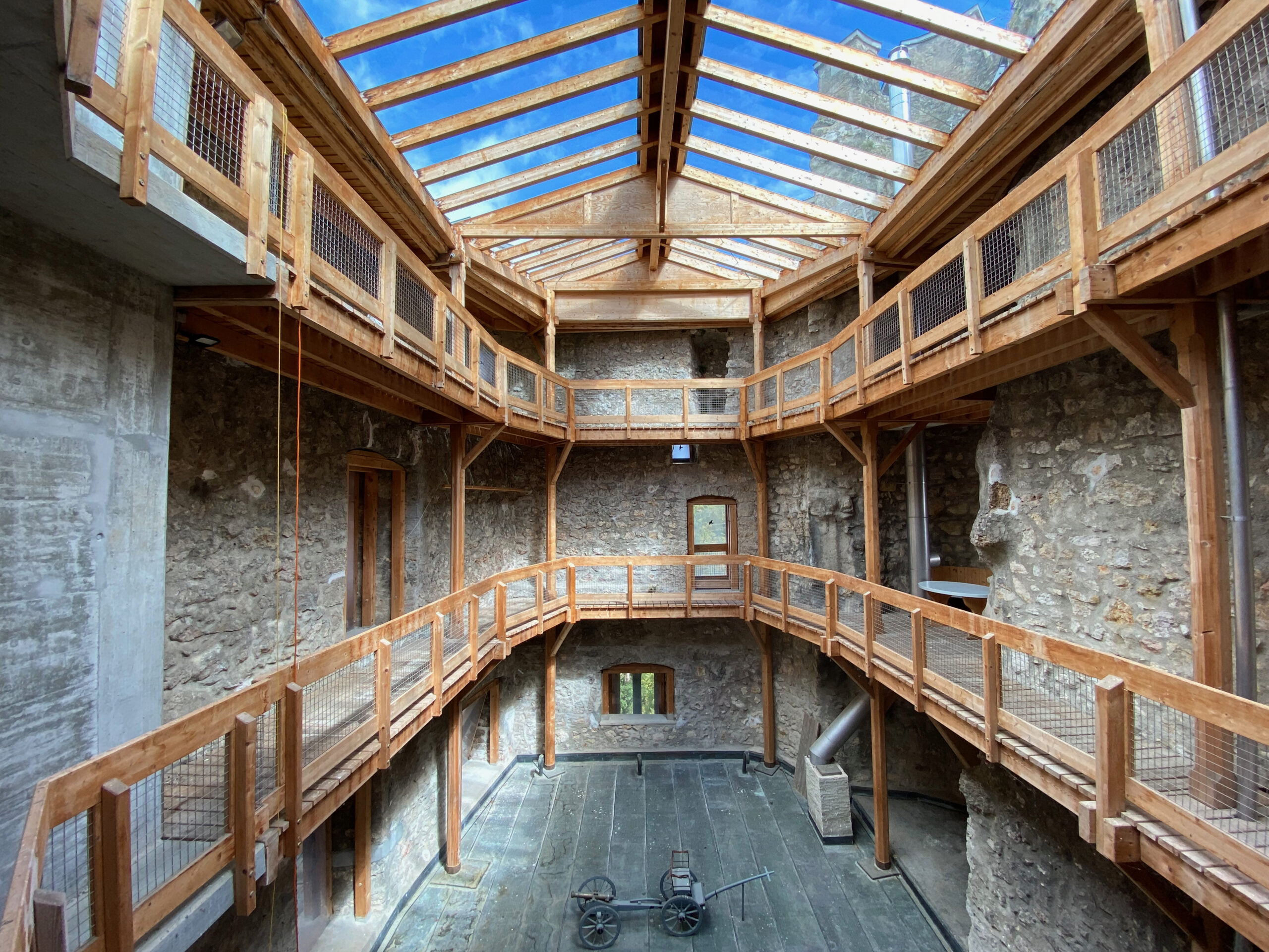 Buesserach Schloss NeuThierstein Art Innenhof_Sebastian Juengel