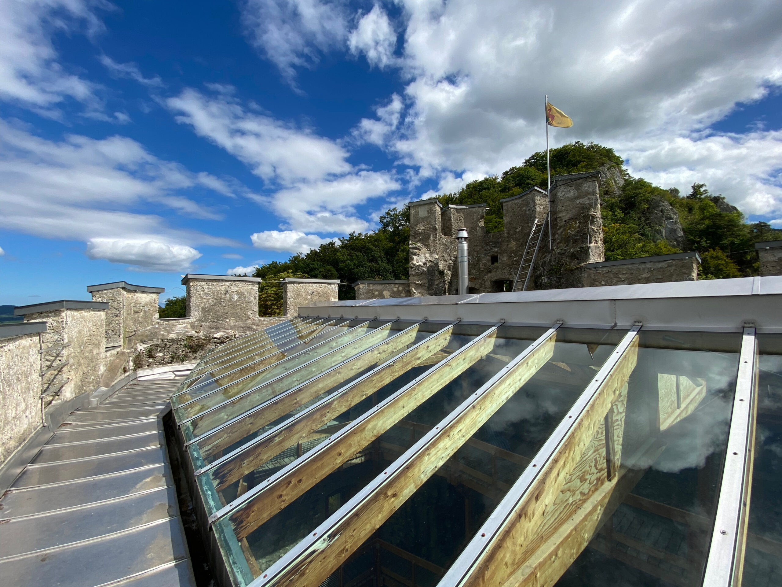 Buesserach Schloss NeuThierstein Auf dem Dach_Sebastian Juengel