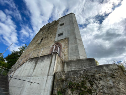 Buesserach Schloss NeuThierstein Fassade Alt und Beton_Sebastian Juengel